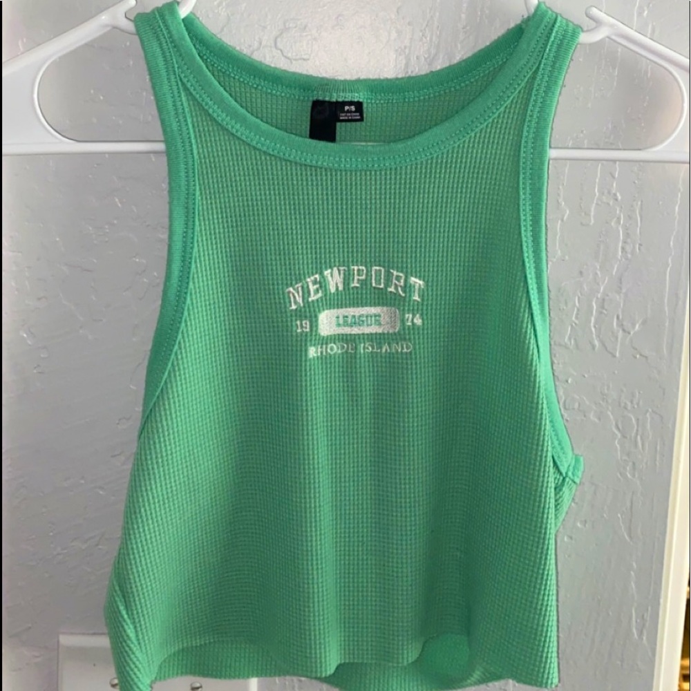Garage Green High neck Newport cropped tank